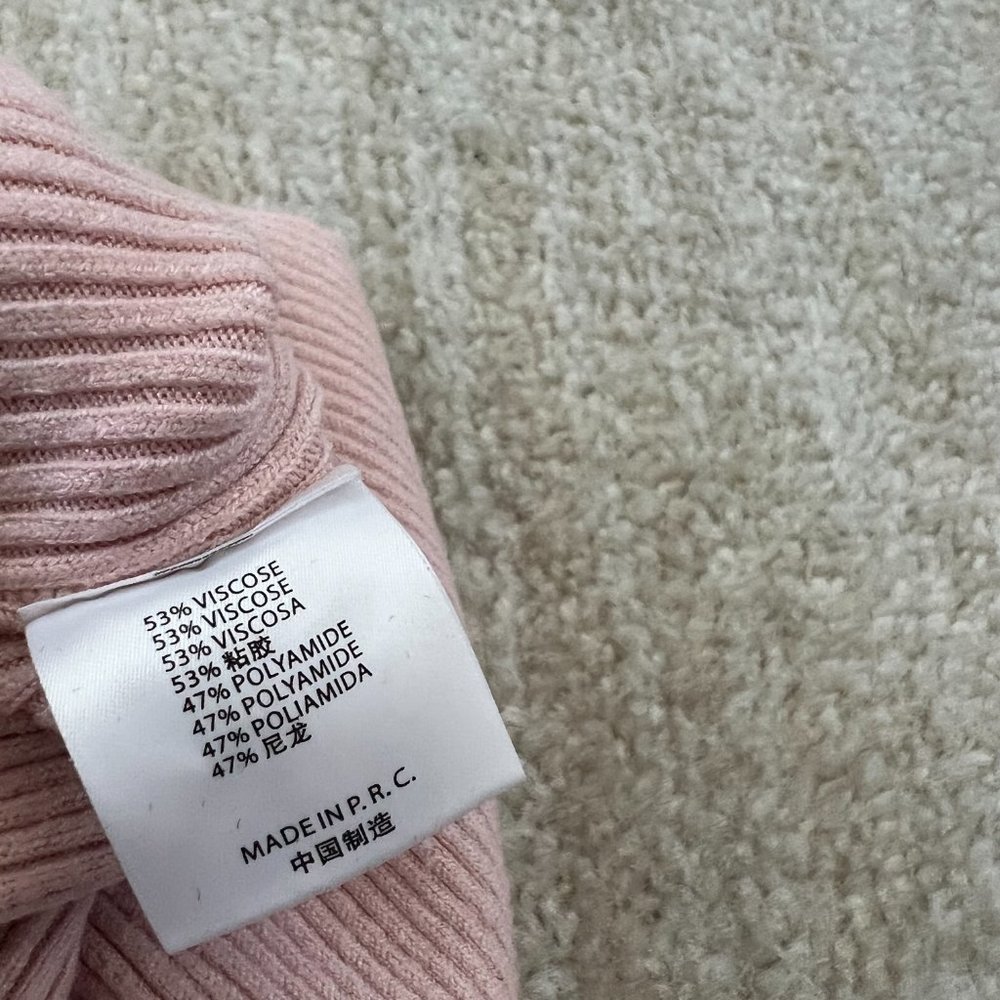 Brandy Melville Cropped Pink Mockneck Sweater - Picture 9 of 9